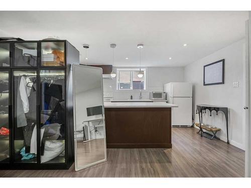 2008 38 Street Se, Calgary, AB - Indoor Photo Showing Kitchen