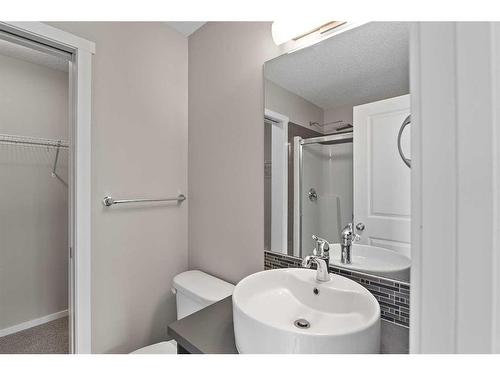 2302-125 Panatella Way Nw, Calgary, AB - Indoor Photo Showing Bathroom