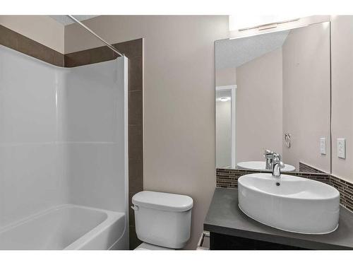 2302-125 Panatella Way Nw, Calgary, AB - Indoor Photo Showing Bathroom