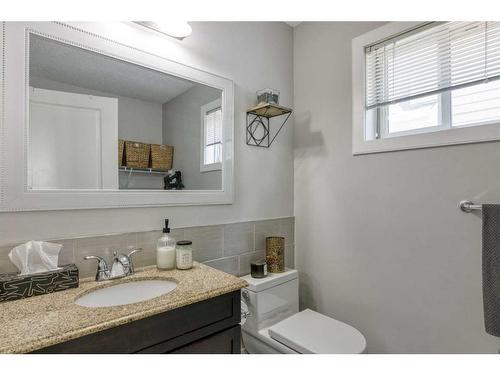 217 Harvest Gold Circle Ne, Calgary, AB - Indoor Photo Showing Bathroom