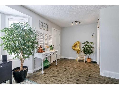 217 Harvest Gold Circle Ne, Calgary, AB - Indoor Photo Showing Other Room