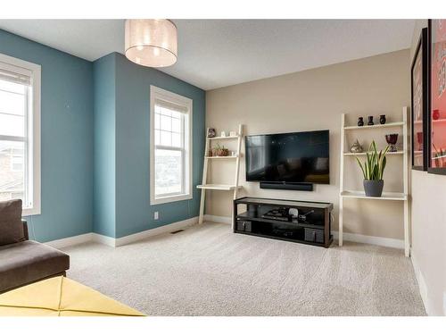 9 Nolanfield Point Nw, Calgary, AB - Indoor Photo Showing Living Room