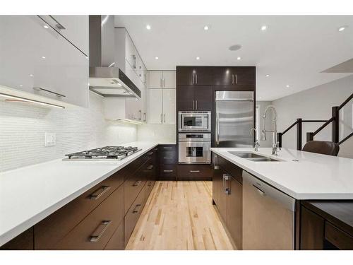 5024 21A Street Sw, Calgary, AB - Indoor Photo Showing Kitchen With Double Sink With Upgraded Kitchen