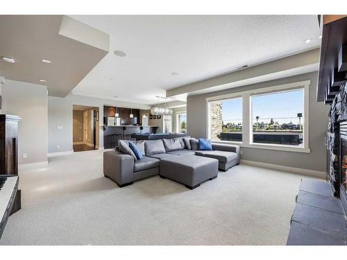 371 Chapala Point Se, Calgary, AB - Indoor Photo Showing Living Room