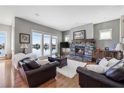 371 Chapala Point Se, Calgary, AB - Indoor Photo Showing Living Room With Fireplace