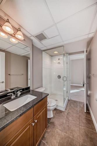 1007-920 5 Avenue Sw, Calgary, AB - Indoor Photo Showing Bathroom