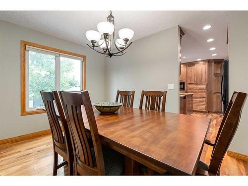 75 Hawkstone Close Nw, Calgary, AB - Indoor Photo Showing Dining Room