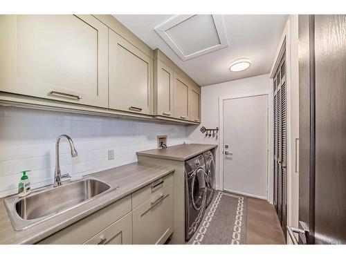 9071 Scurfield Drive Nw, Calgary, AB - Indoor Photo Showing Laundry Room