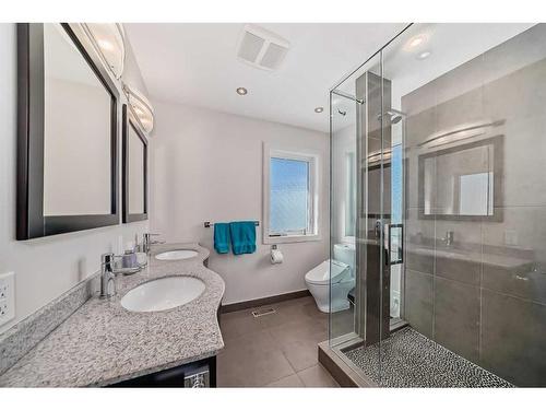 9071 Scurfield Drive Nw, Calgary, AB - Indoor Photo Showing Bathroom