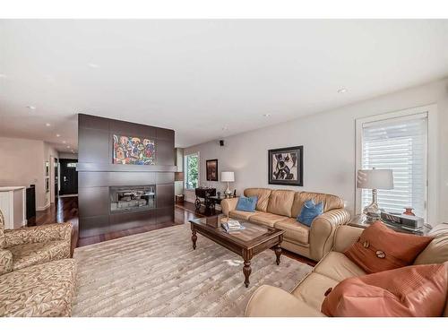 9071 Scurfield Drive Nw, Calgary, AB - Indoor Photo Showing Living Room