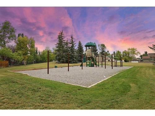 927 Riverbend Drive Se, Calgary, AB - Outdoor