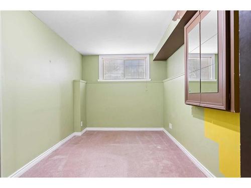 16399 Somercrest Street Sw, Calgary, AB - Indoor Photo Showing Other Room