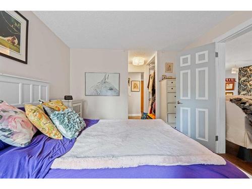 103-1111 13 Avenue Sw, Calgary, AB - Indoor Photo Showing Bedroom