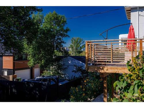 933 Drury Avenue Ne, Calgary, AB - Outdoor