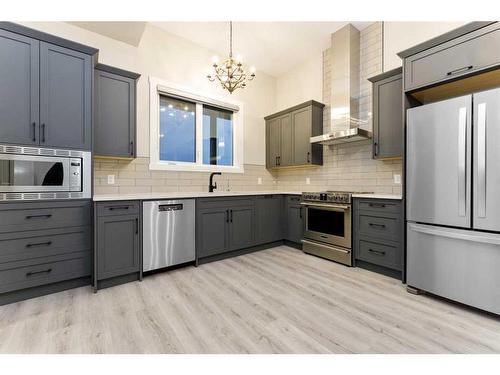 32122 Springbank Road, Rural Rocky View County, AB - Indoor Photo Showing Kitchen With Upgraded Kitchen