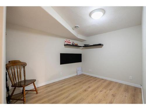 1108 Lake Placid Drive Se, Calgary, AB - Indoor Photo Showing Other Room