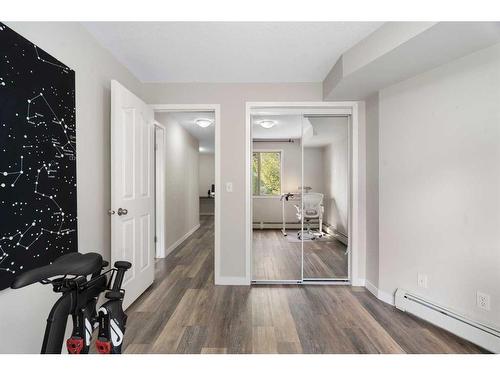 2213-16969 24 Street Sw, Calgary, AB - Indoor Photo Showing Other Room