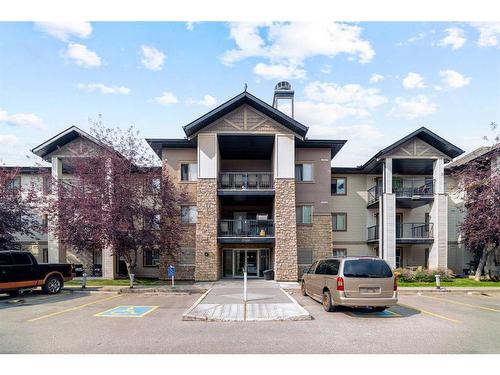 2213-16969 24 Street Sw, Calgary, AB - Outdoor With Balcony With Facade