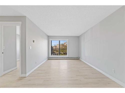 212-5555 Falsbridge Drive Ne, Calgary, AB - Indoor