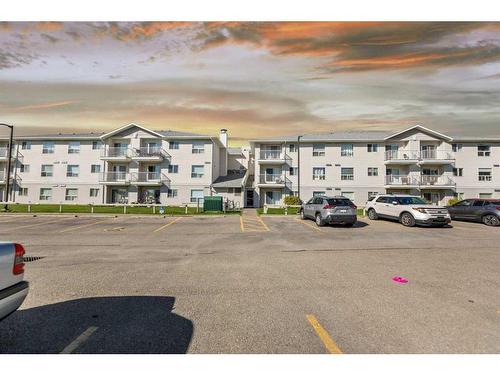 212-5555 Falsbridge Drive Ne, Calgary, AB - Outdoor With Balcony