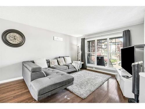 364 Auburn  Crest Way Se, Calgary, AB - Indoor Photo Showing Living Room