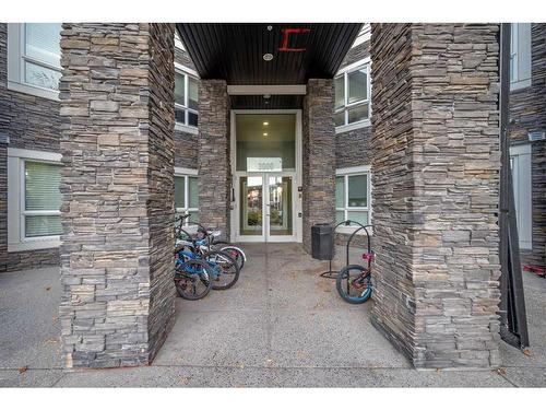 3203-240 Skyview Ranch Road Ne, Calgary, AB - Outdoor