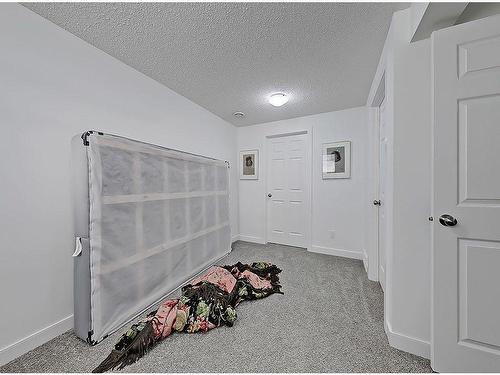 36 Oakbury Place Sw, Calgary, AB - Indoor Photo Showing Other Room