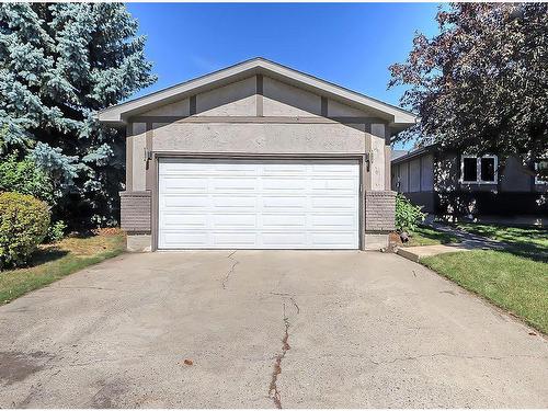 36 Oakbury Place Sw, Calgary, AB - Outdoor