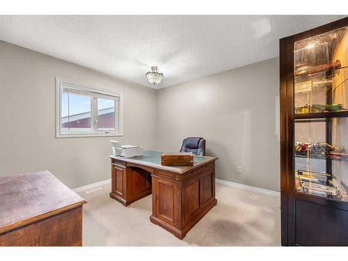 925 22 Street, Didsbury, AB - Indoor