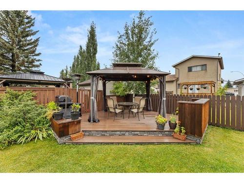 925 22 Street, Didsbury, AB - Outdoor With Deck Patio Veranda With Backyard