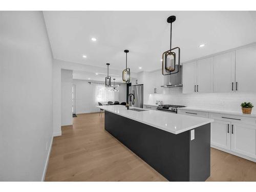 7216 5 Street Sw, Calgary, AB - Indoor Photo Showing Kitchen With Upgraded Kitchen