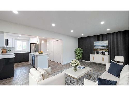 8232 5 Street Sw, Calgary, AB - Indoor Photo Showing Kitchen