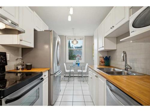 401-525 13 Avenue Sw, Calgary, AB - Indoor Photo Showing Kitchen With Double Sink With Upgraded Kitchen