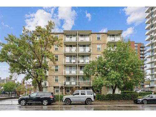 401-525 13 Avenue Sw, Calgary, AB - Outdoor With Balcony With Facade