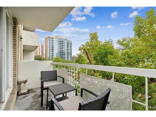 401-525 13 Avenue Sw, Calgary, AB - Outdoor With Exterior