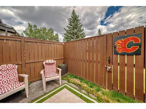 425 Pinemont Gate Ne, Calgary, AB - Outdoor