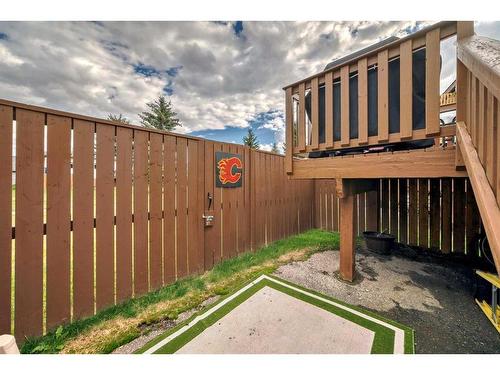 425 Pinemont Gate Ne, Calgary, AB - Outdoor