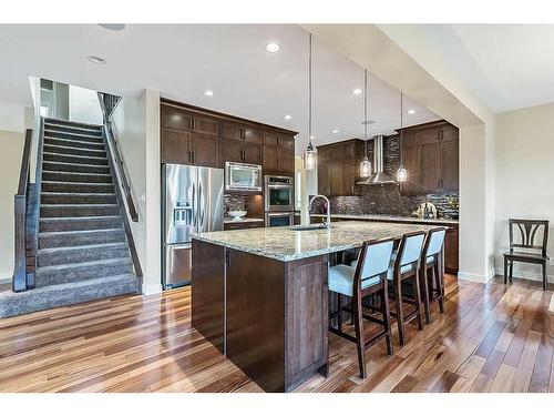 24 Ascot Place Sw, Calgary, AB - Indoor Photo Showing Kitchen With Double Sink With Upgraded Kitchen