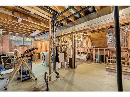 6832 Bow Crescent Nw, Calgary, AB - Indoor Photo Showing Basement