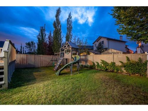 82 Evansmeade Circle Nw, Calgary, AB - Outdoor With Backyard