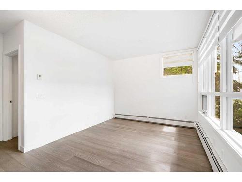 102-805 4 Street Ne, Calgary, AB - Indoor Photo Showing Other Room