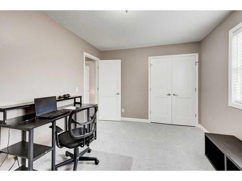 32 Chaparral Valley Terrace Se, Calgary, AB - Indoor Photo Showing Bedroom