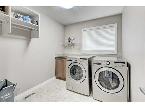 32 Chaparral Valley Terrace Se, Calgary, AB - Indoor Photo Showing Laundry Room