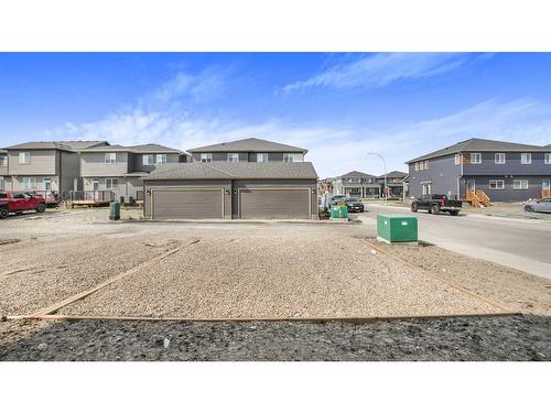 89 Corner Glen Row Ne, Calgary, AB - Outdoor