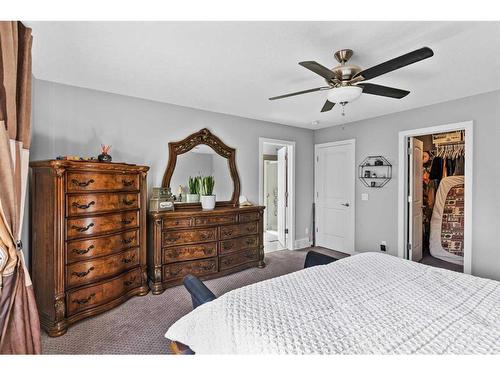 221 Corner Meadows Manor Ne, Calgary, AB - Indoor Photo Showing Bedroom