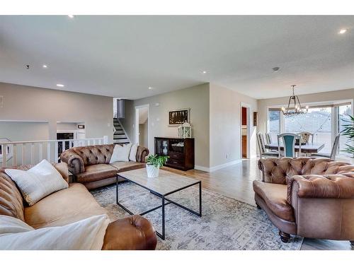 11008 Braton Place Sw, Calgary, AB - Indoor Photo Showing Living Room