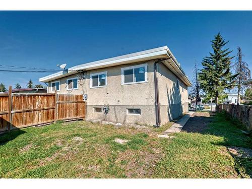 6043 8 Avenue Se, Calgary, AB - Outdoor