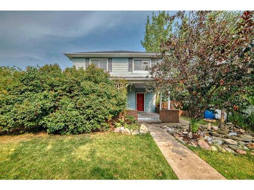 224 1 Avenue Ne, Airdrie, AB - Outdoor