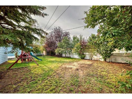 224 1 Avenue Ne, Airdrie, AB - Outdoor