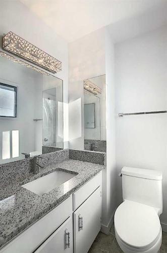 5607 Rundlehorn Drive Ne, Calgary, AB - Indoor Photo Showing Bathroom